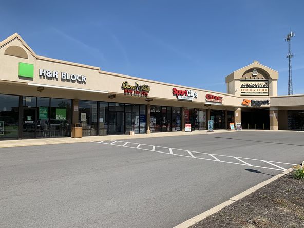Northwood Plaza: 6047-6069 Stellhorn Road, Fort Wayne, IN 46815